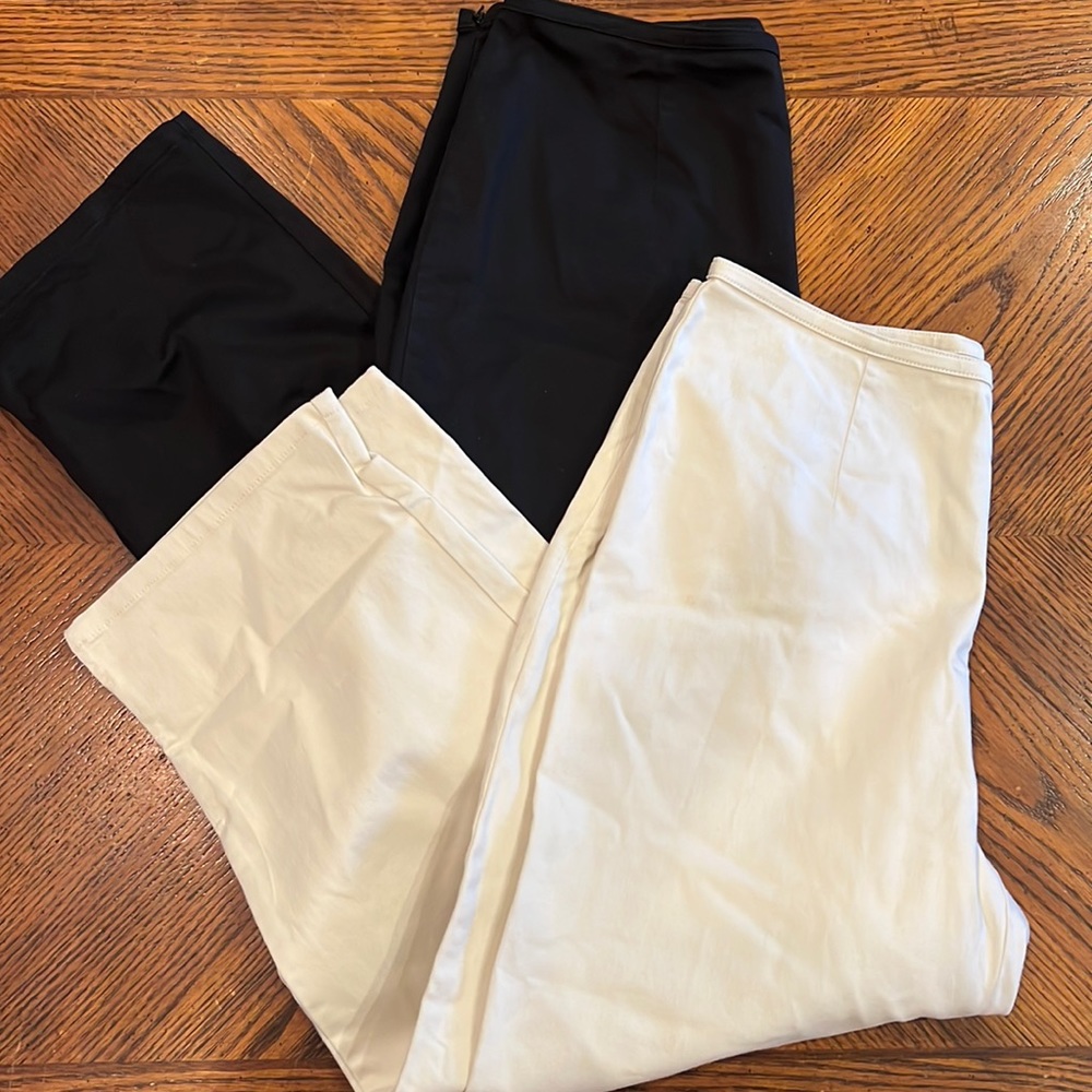 St John’s Bay Flat Front Cropped Pants